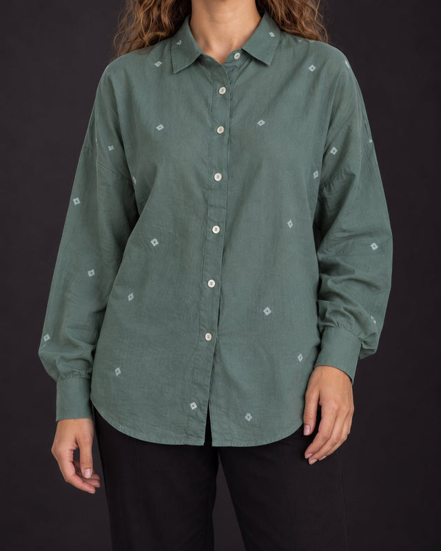 Core Green Jamdani Oversized Handwoven Cotton Shirt with Collar - Shirt - Mizyana