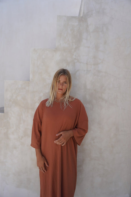 Eva ribbed dress - Caramel - Dress - Mizyana