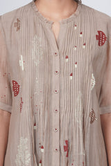 Hakoni print pleated dress in cotton chanderi - Dress - Mizyana