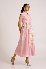 Ice Pink Paiva - Soft Bloom Midi Dress - Dress - Mizyana