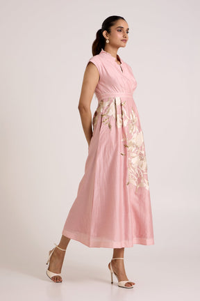 Ice Pink Paiva - Soft Bloom Midi Dress - Dress - Mizyana