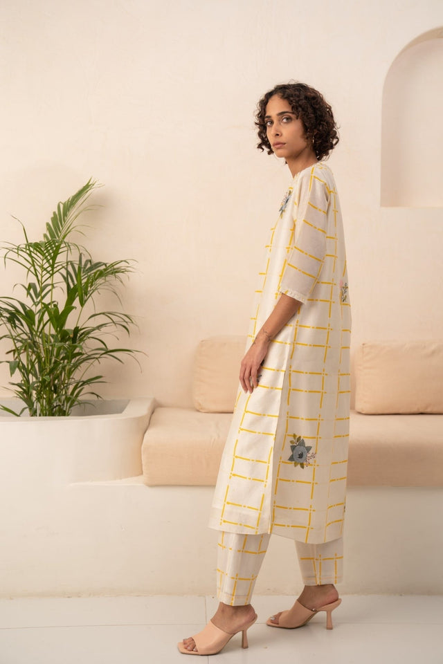IVORY AND YELLOW CHECKS CHANDERI TUNIC AND CHECKS PANT - Two-Piece Set - Mizyana