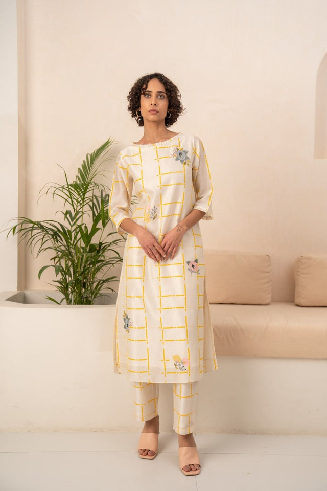 IVORY AND YELLOW CHECKS CHANDERI TUNIC AND CHECKS PANT - Two-Piece Set - Mizyana