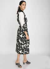 Lotus print dress - Dress - Mizyana