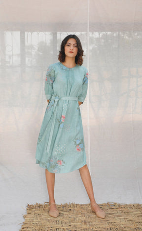 Mint Front Pleat Slip Linen Dress - Dress - Mizyana