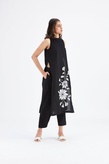 Nava Black kurta set - Two-Piece Set - Mizyana
