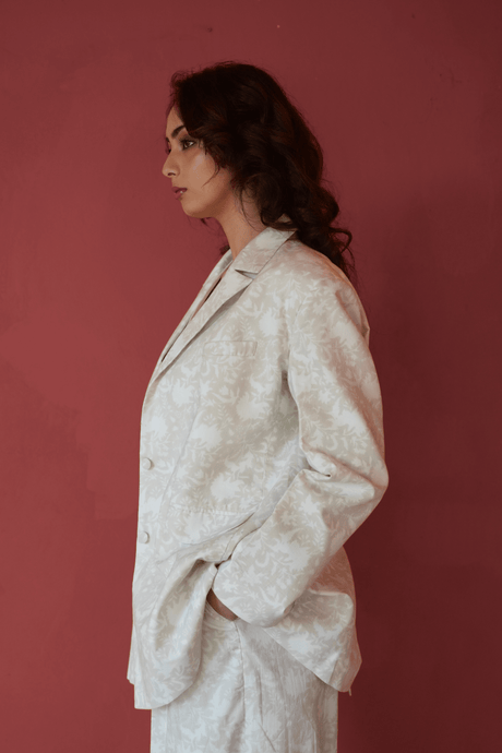 Noer Double-Buttoned Blazer - Blazer - Mizyana