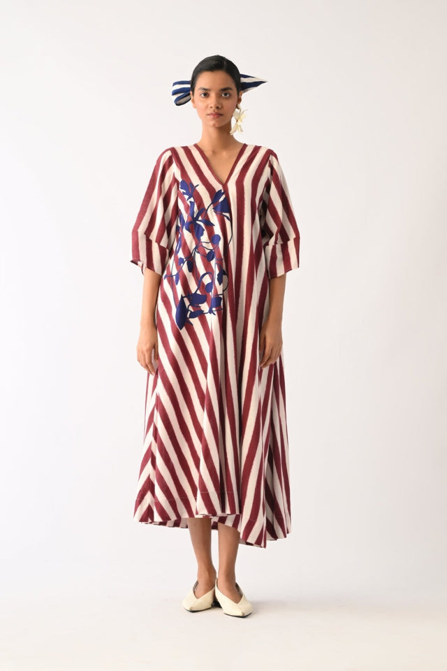 Revolt Bric Mayflower Appliqu√© Dress - Dress - Mizyana