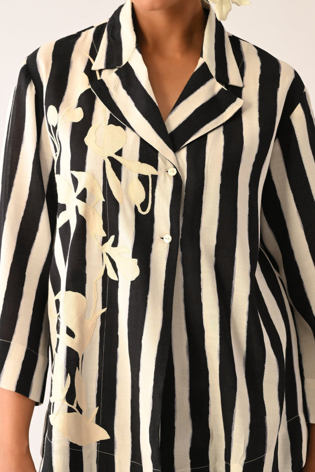 Revolt B&W Psyflora Appliqu√© Jacket - Jacket - Mizyana