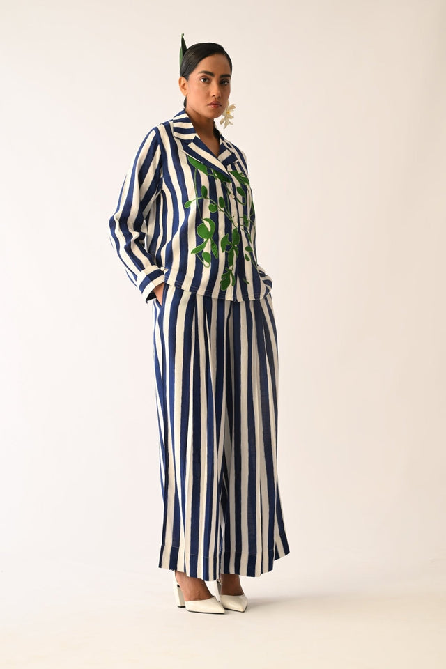 Revolt RB Cuban Collar Appliqu√© Shirt Set - Two-Piece Set - Mizyana