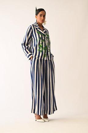 Revolt RB Cuban Collar Appliqu√© Shirt - Shirt - Mizyana