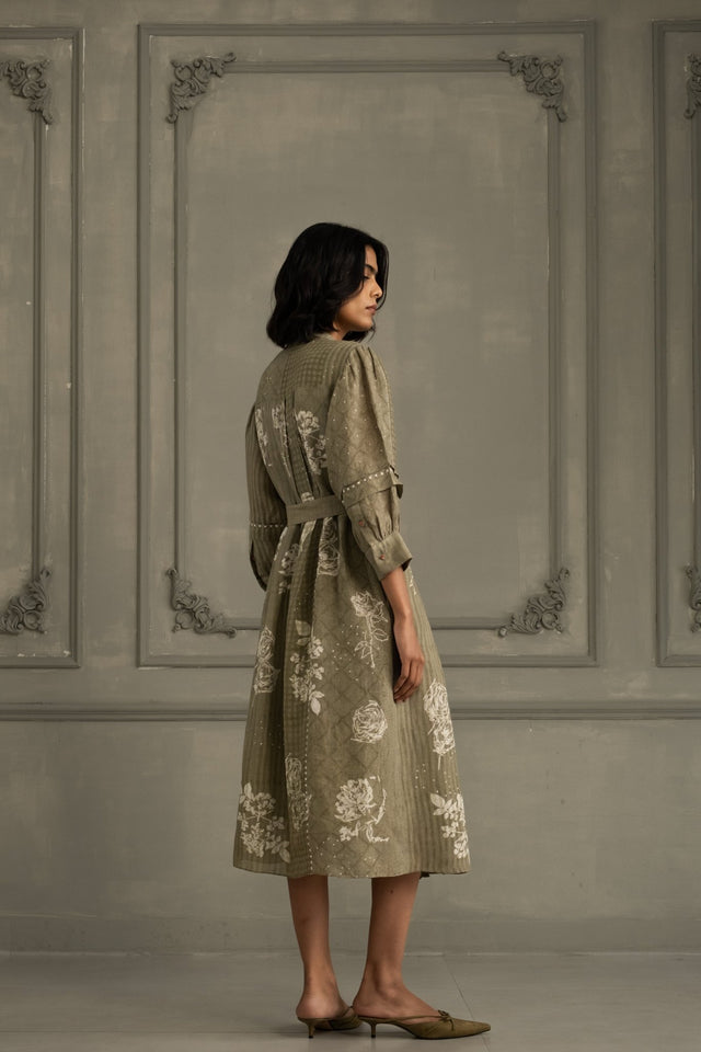 Sage Green Discharge Print Dress In Gauze Linen With Belt And Embroidery - Dress - Mizyana