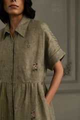 Sage Green Dress In Gauze Linen With Belt And Embroidery - Dress - Mizyana