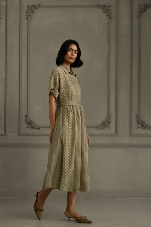 Sage Green Lace Dress With Belt And Embroidery - Dress - Mizyana