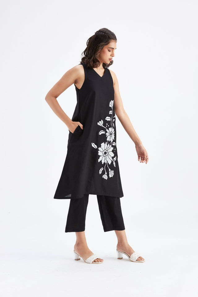 Sora Black kurta set - Two-Piece Set - Mizyana