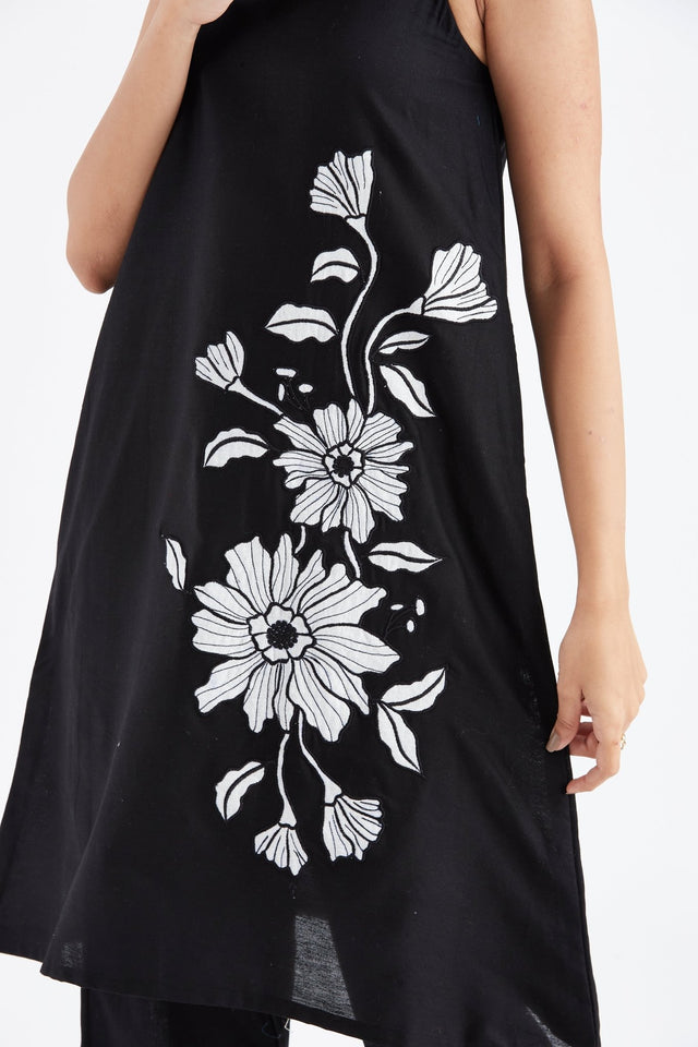 Sora Black kurta set - Two-Piece Set - Mizyana