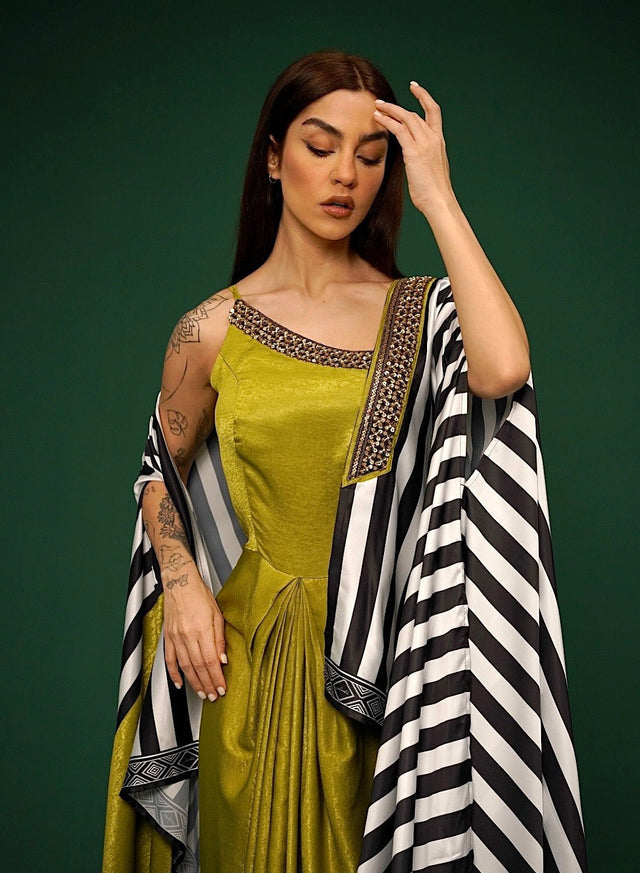 Stria Pleat dress Cape set - Two-Piece Set - Mizyana
