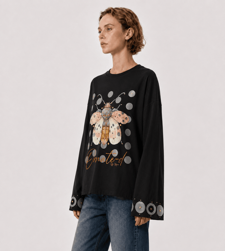 The Ornate Moth Tee - T-Shirt - Mizyana