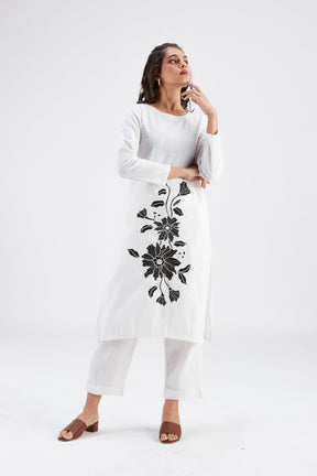 Yara White kurta set - Two-Piece Set - Mizyana