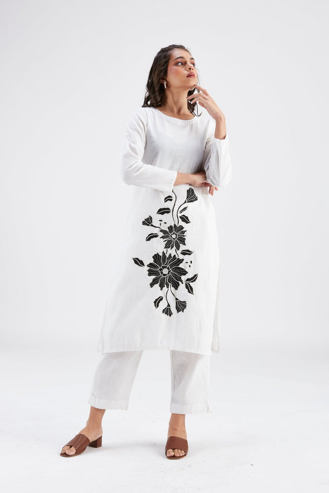 Yara White kurta set - Two-Piece Set - Mizyana