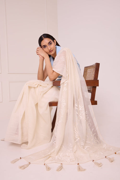 Zarya - Wrapped Vest & Embroidered Saree - Three-Piece Set - Mizyana