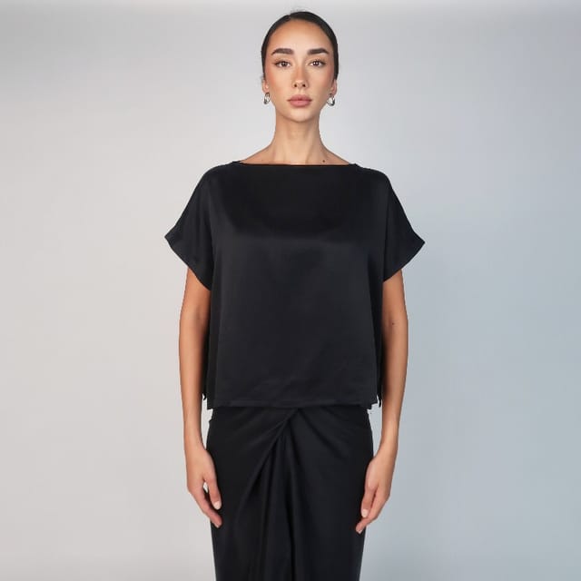 Short Sleeve Top in Black Onyx Cupro