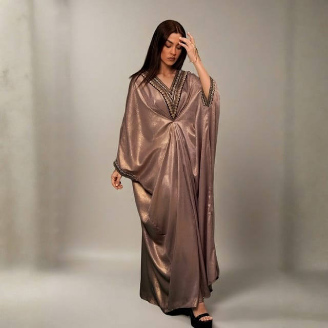 Shimmery Mauve Embroidered Neck Kaftan