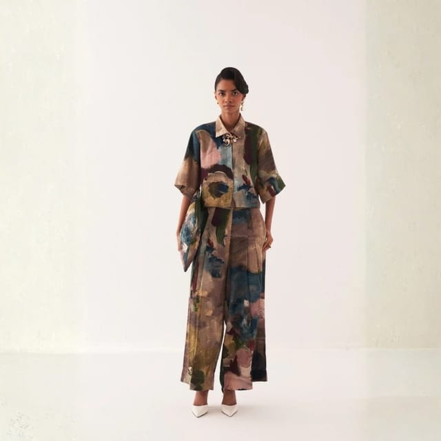 Amelia Navy Rose Pants