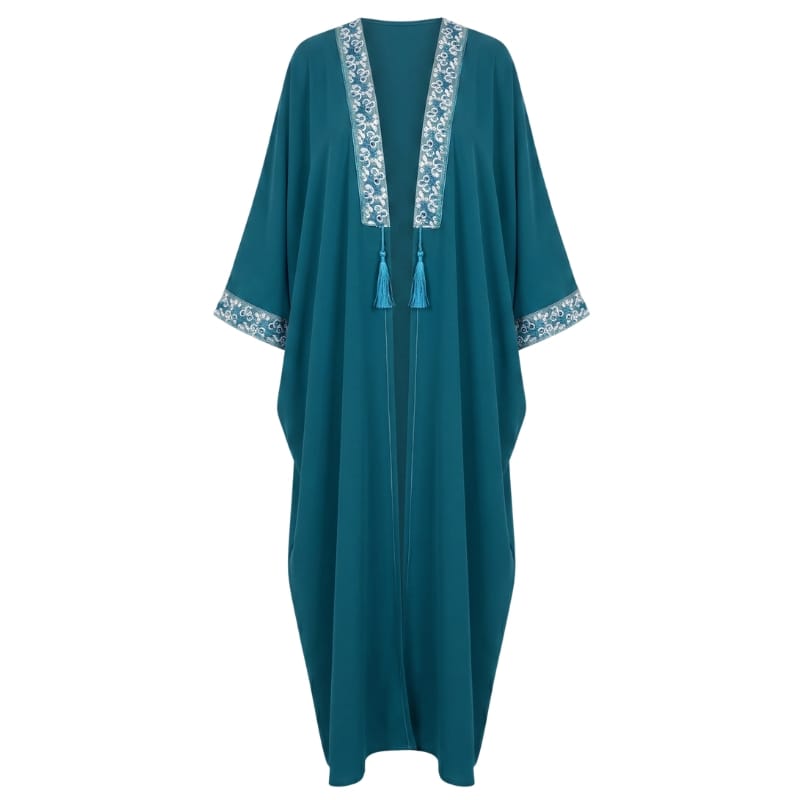 عباية كريب مزيّنة بتفاصيل أزهار